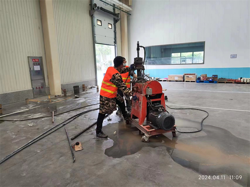 凯里厂房地面下沉塌陷注浆加固施工